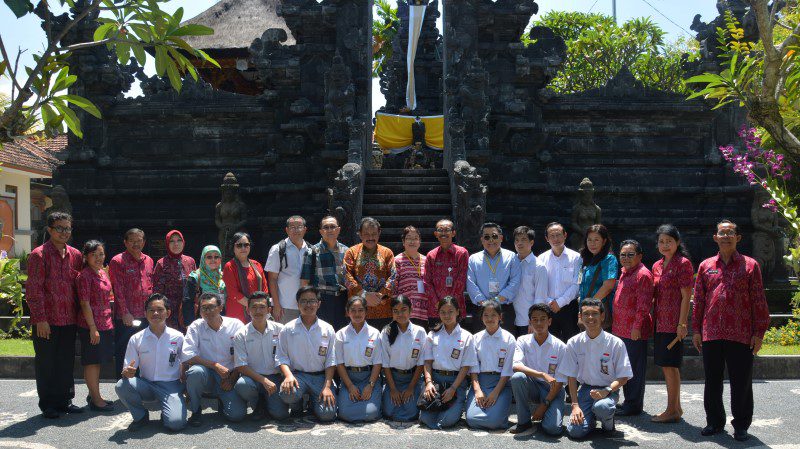 GB Members Visited SMAN 3 Denpasar